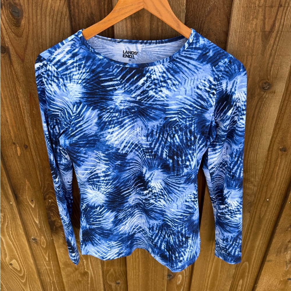 Lands' End Women's Blue Tie-Dye Long Sleeve Rash Guard